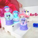 Mini bola de cristal con luces Sanrio