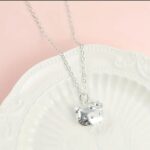 Collar largo de aleación de zinc Hello Kitty