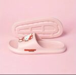 Pantuflas antideslizantes originales de Hello Kitty - Imagen 2