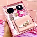 Set de dama (perfume, billetera, reloj y gafas)