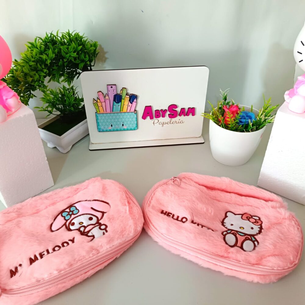 Cartuchera peluche Sanrio