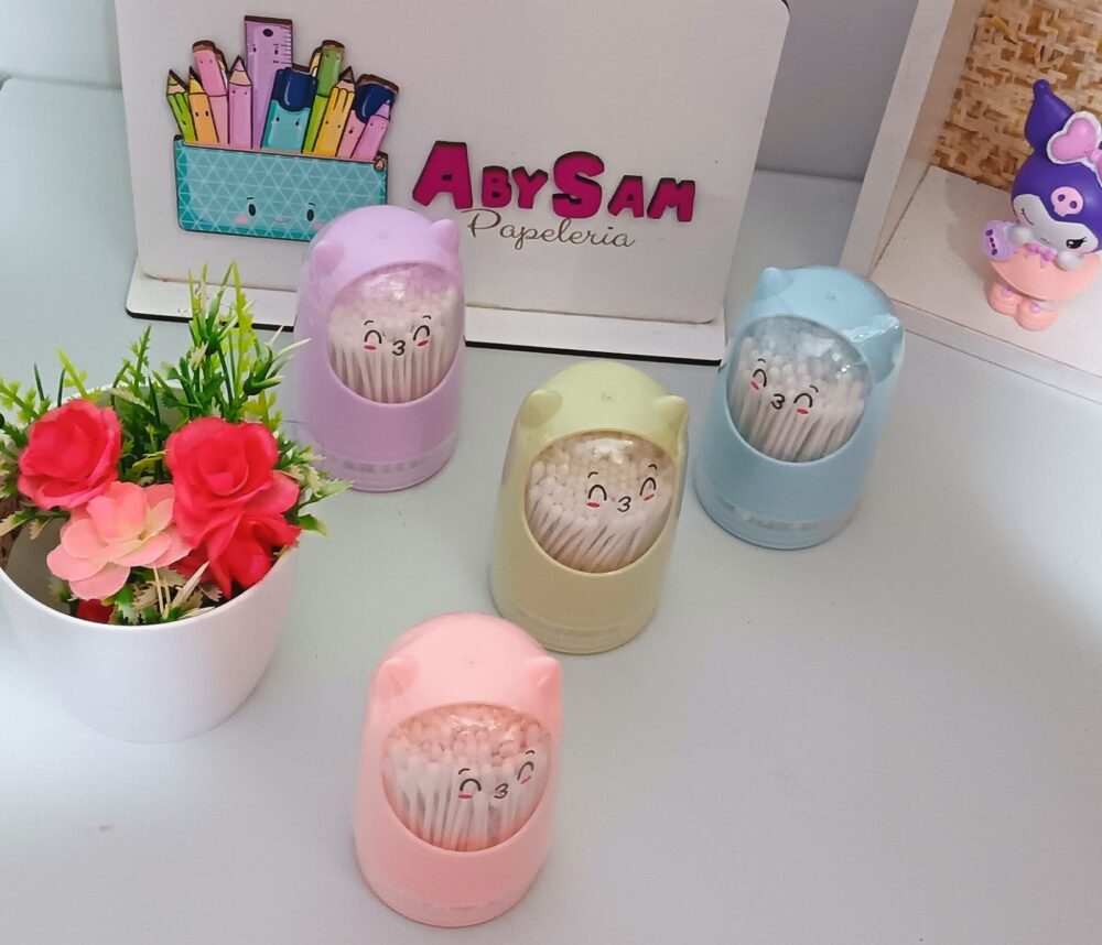 Paquete de cotonetes KAWAII 200 PCS - Imagen 1