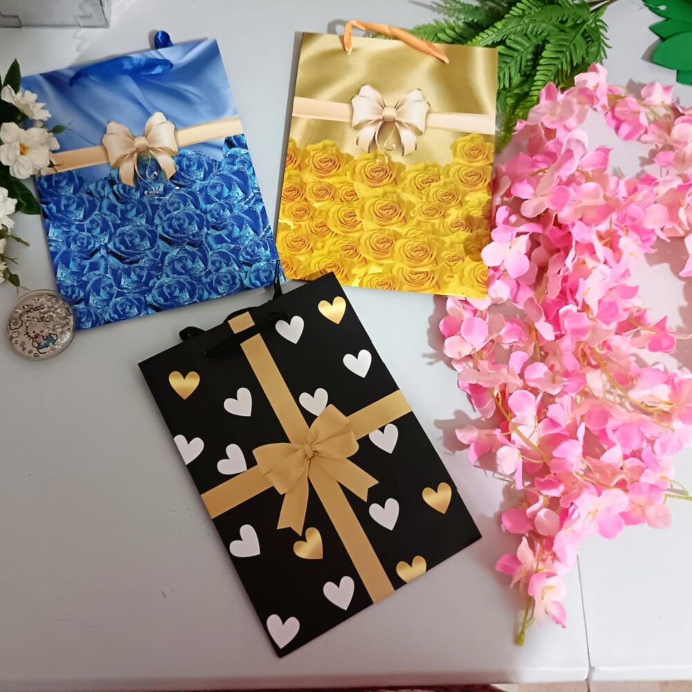 Funda de regalo pequeña 17.5x24x8 cm
