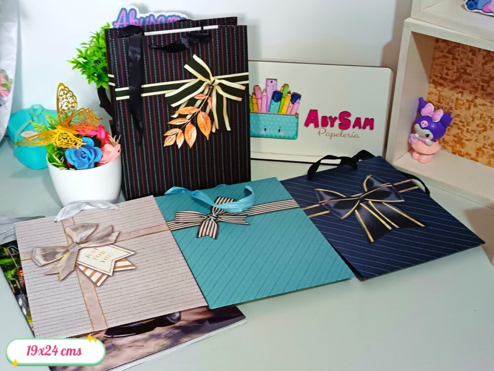 Funda surtida de regalo 19x24 cms - Imagen 1