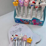 Pluma Sanrio tinta negra