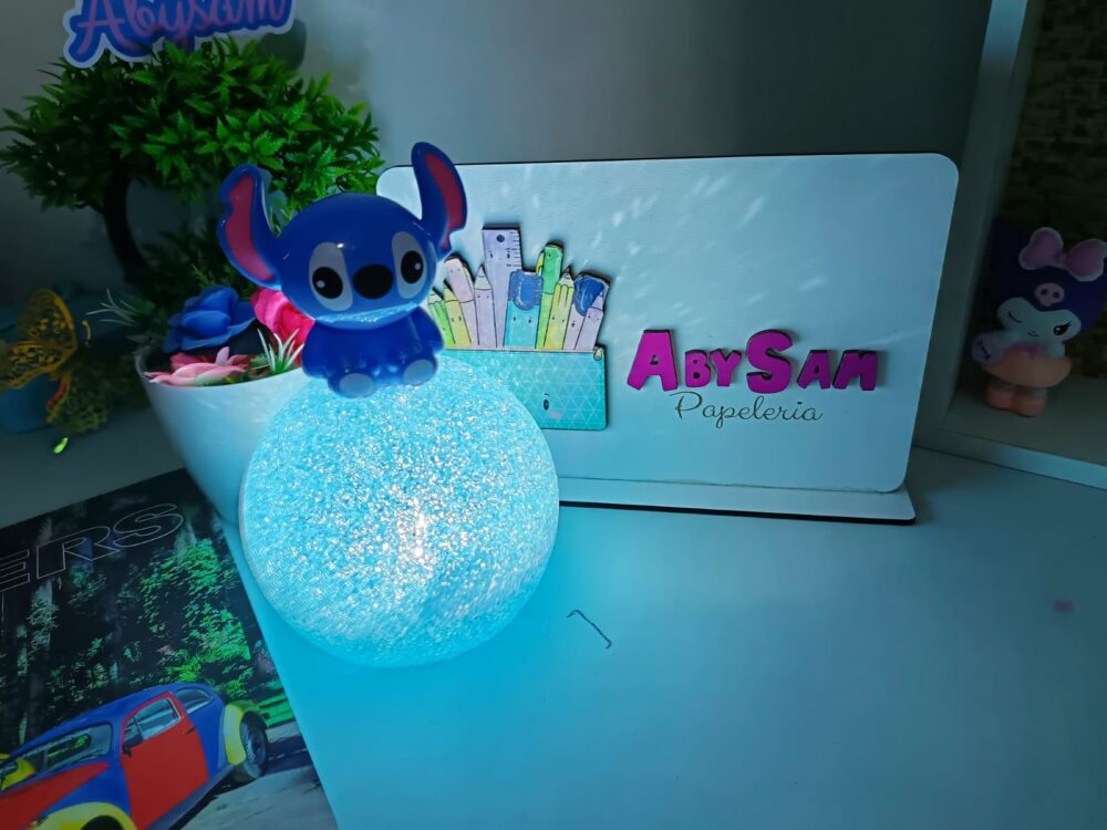 Lámpara esfera recargable Personajes - Imagen 1
