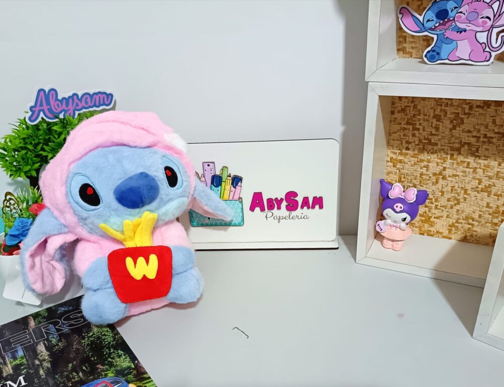 Peluche Stitch con pijama - Imagen 1