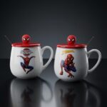 Taza de cerámica con cuchara y tapa de Spiderman